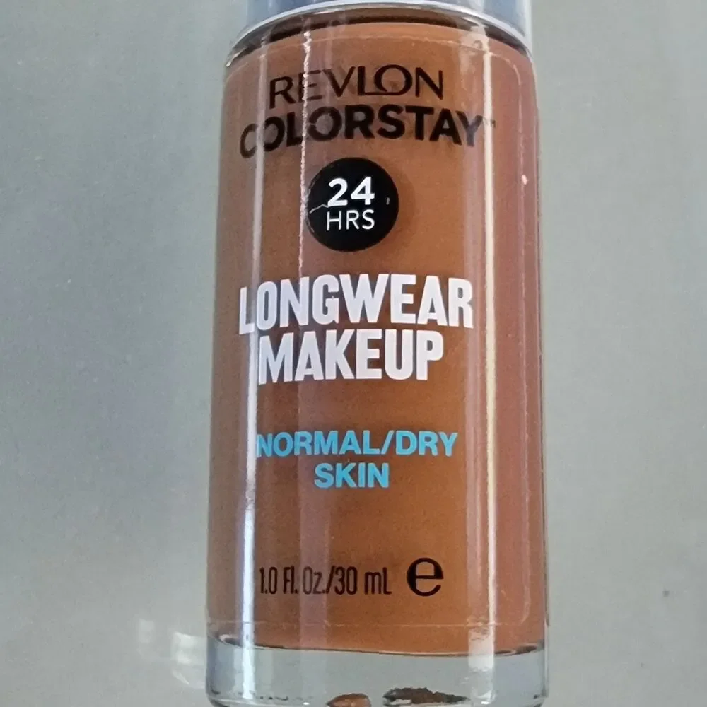 Revlon Colorstay 24HR Foundation Makeup 1Normal/Dry 410 CAPPUCCINO